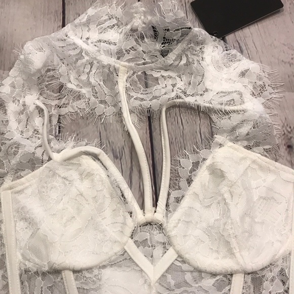 SOLD OUT Black Eyelash Lace Strappy Bustier Crop Bralette - Picture 7 of 7